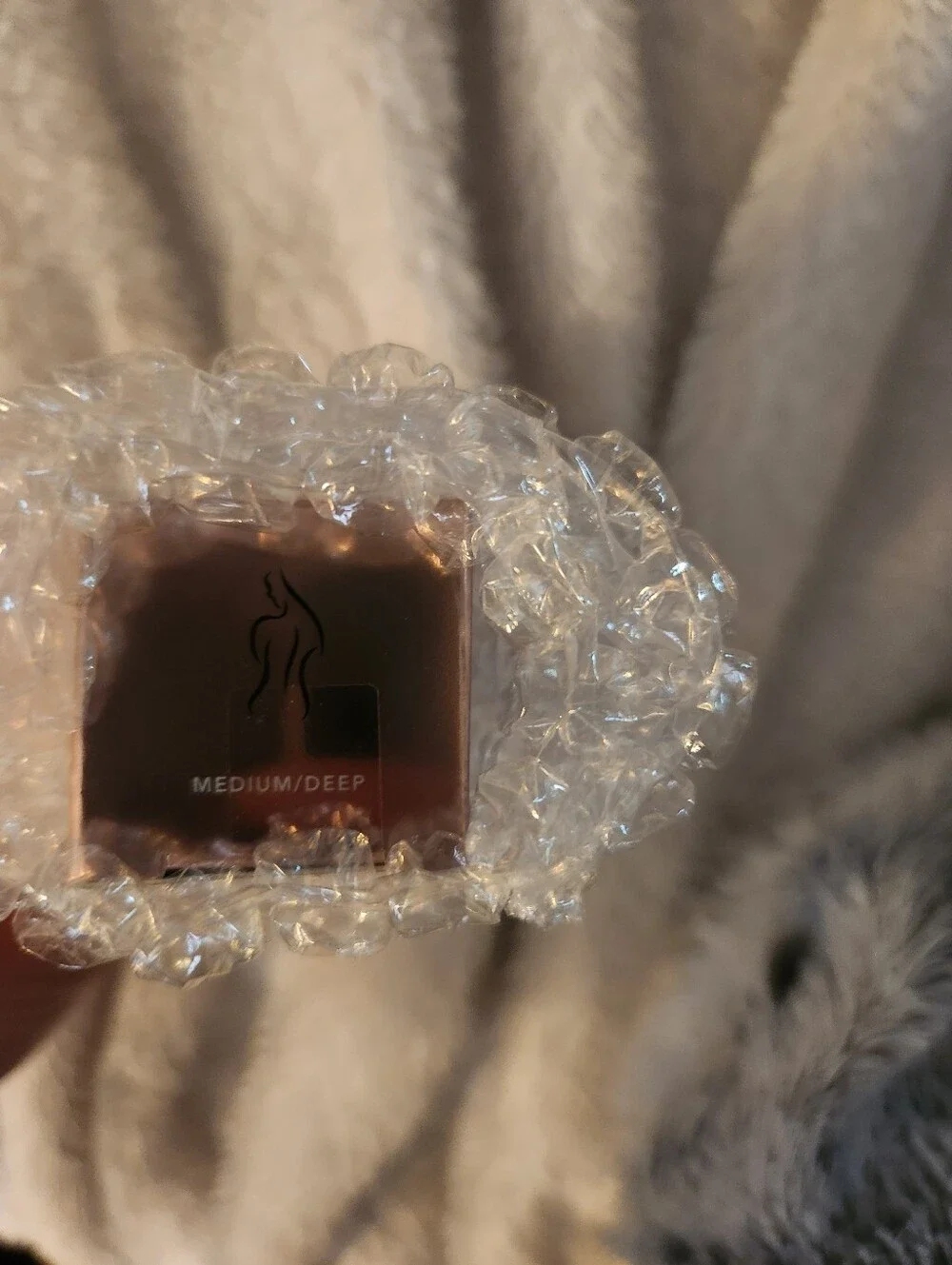 Nakery Medium Deep Plumping Velvet Serum-Infused Foundation
